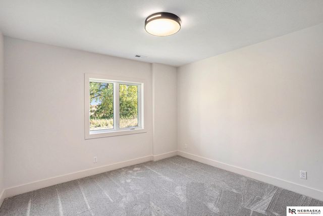8710 Dragonfly Lane, Lincoln, NE 68526
