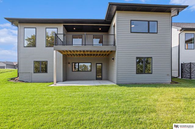 8710 Dragonfly Lane, Lincoln, NE 68526