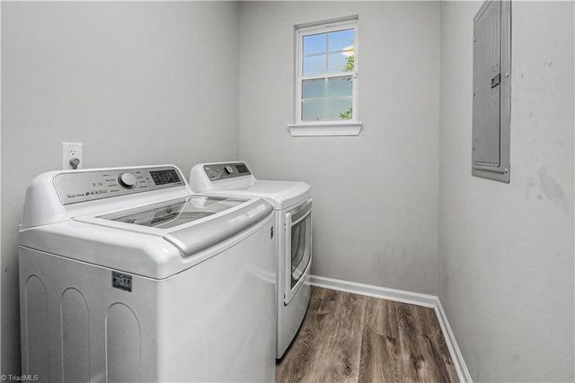 1329 Belleauwood Street, Winston-salem, NC 27107