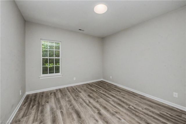 1329 Belleauwood Street, Winston-salem, NC 27107