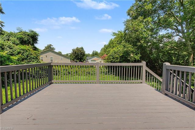 1329 Belleauwood Street, Winston-salem, NC 27107