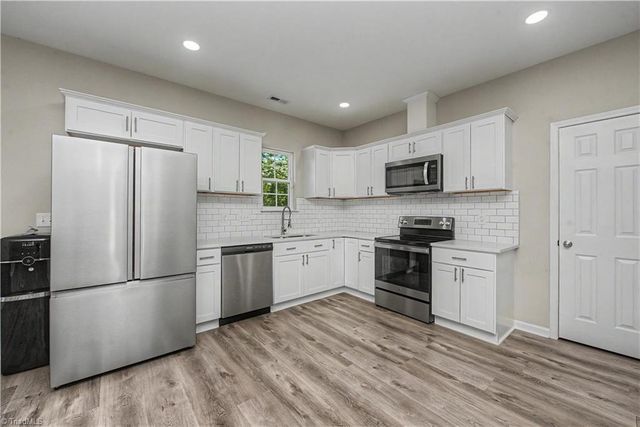 1329 Belleauwood Street, Winston-salem, NC 27107