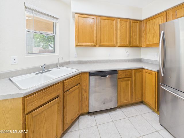 5421 W White Dove Road, Marana, AZ 85658