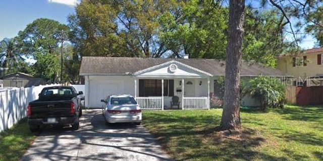 6717 MORNAY, Tampa, FL 33615