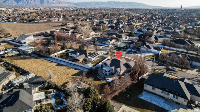 1388 W PALMER PARK LN, South Jordan, UT 84095