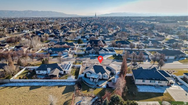 1388 W PALMER PARK LN, South Jordan, UT 84095