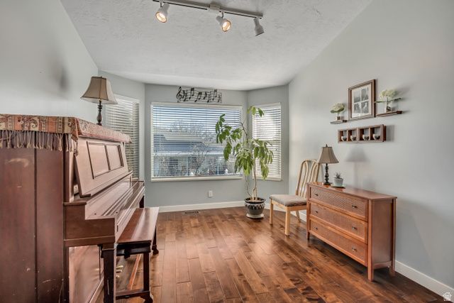 1388 W PALMER PARK LN, South Jordan, UT 84095