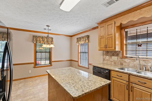 1715 PEBBLE CREEK Drive, Prattville, AL 36066