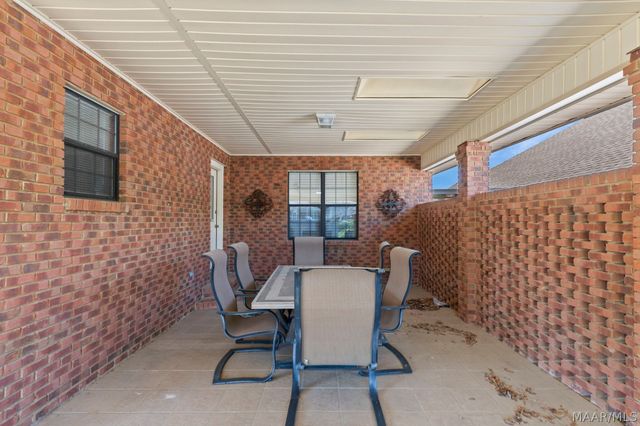 1715 PEBBLE CREEK Drive, Prattville, AL 36066