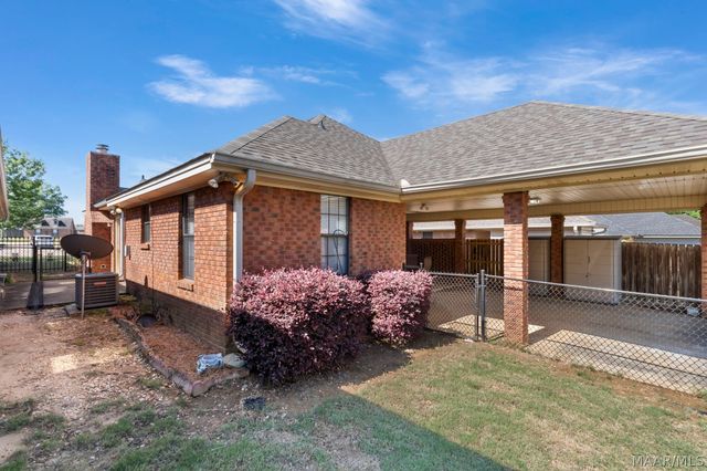 1715 PEBBLE CREEK Drive, Prattville, AL 36066