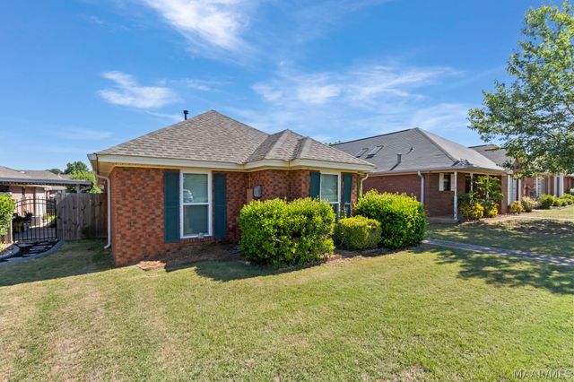 1715 PEBBLE CREEK Drive, Prattville, AL 36066