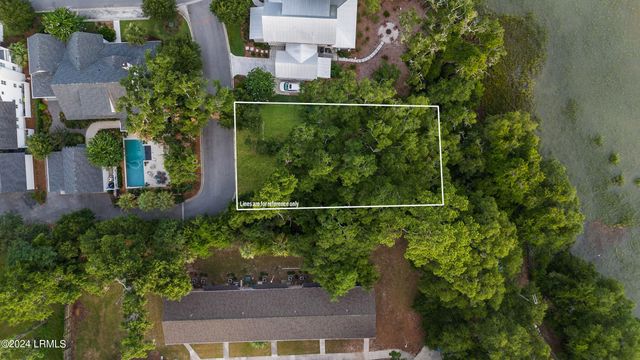 2 Creeks End Lane, Beaufort, SC 29902