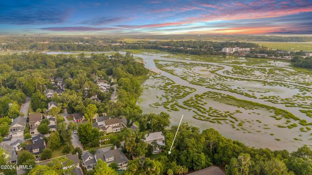 2 Creeks End Lane, Beaufort, SC 29902