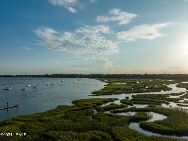 2 Creeks End Lane, Beaufort, SC 29902