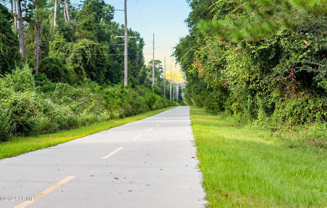 2 Creeks End Lane, Beaufort, SC 29902