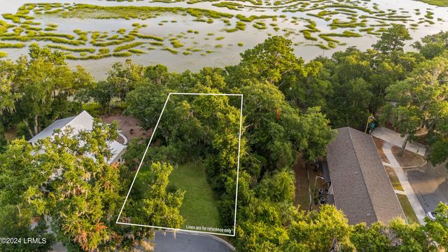 2 Creeks End Lane, Beaufort, SC 29902