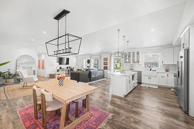 900 Neuhoff Ln, Nashville, TN 37205