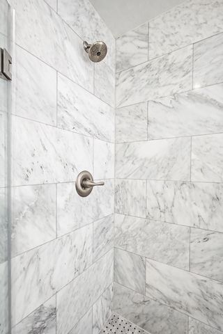 900 Neuhoff Ln, Nashville, TN 37205