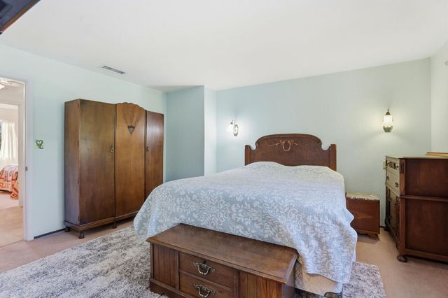 9961 Quail Hill Dr, Newcastle, CA 95658