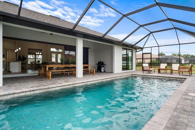 2825 49th TER, Cape Coral, FL 33914