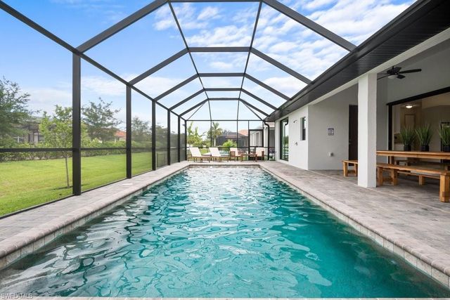 2825 49th TER, Cape Coral, FL 33914
