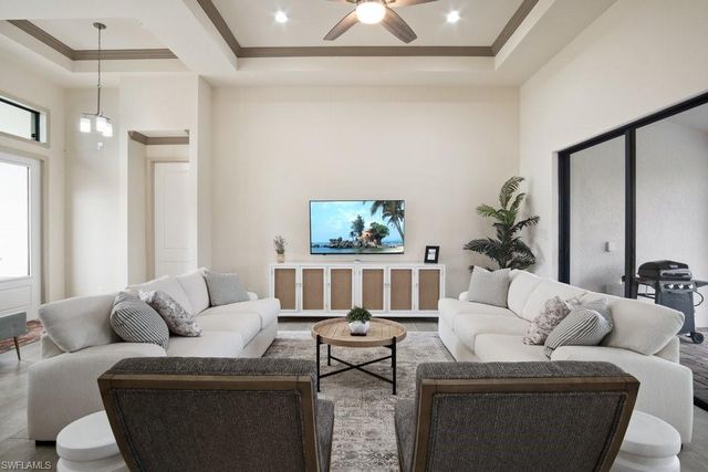 2825 49th TER, Cape Coral, FL 33914