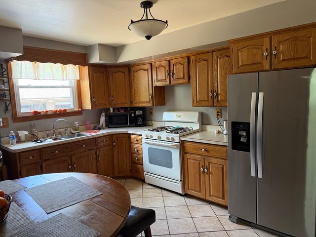 218 W 1st Street, Spring Valley, IL 61362