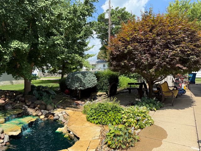 218 W 1st Street, Spring Valley, IL 61362