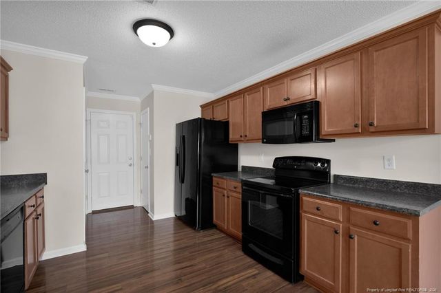 1421 Avoncroft Drive, Fayetteville, NC 28306
