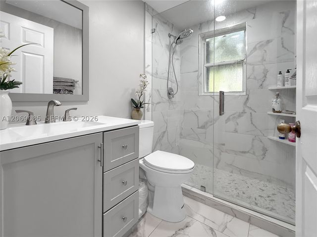 15905 SW 83rd Ter, Miami, FL 33193