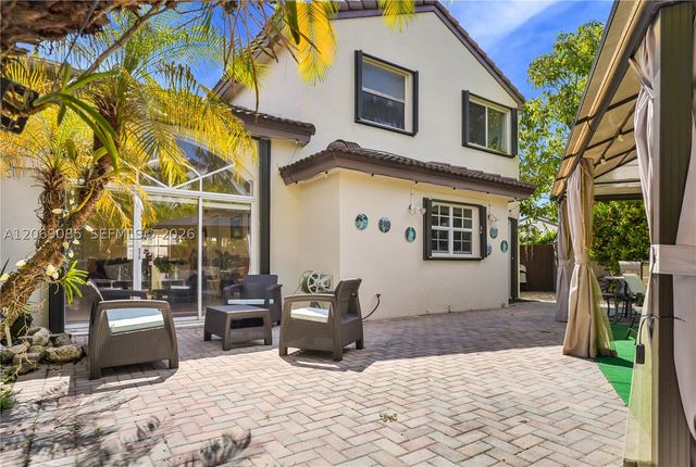 15905 SW 83rd Ter, Miami, FL 33193