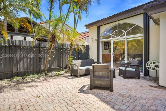 15905 SW 83rd Ter, Miami, FL 33193
