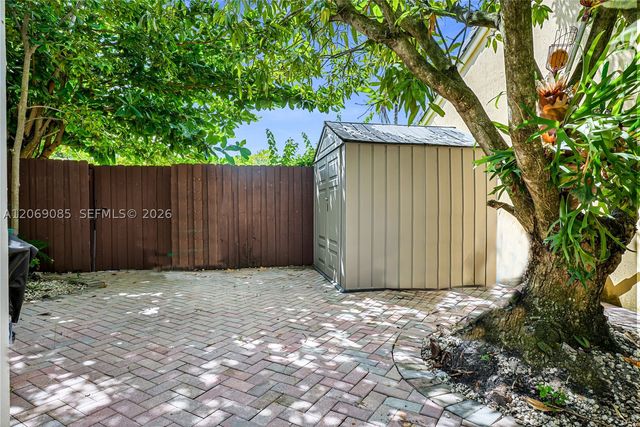 15905 SW 83rd Ter, Miami, FL 33193