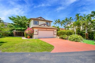 15905 SW 83rd Ter, Miami, FL 33193