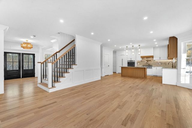 2 Sanders Lane, Bolton, MA 01740