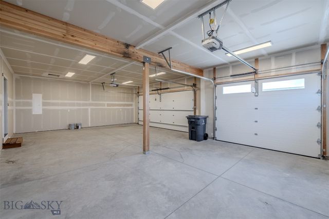 2300 Oriole Drive, Belgrade, MT 59714