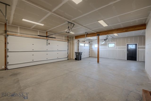 2300 Oriole Drive, Belgrade, MT 59714