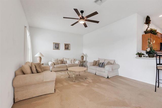 458 BLOOMINGDALE DRIVE, Davenport, FL 33837