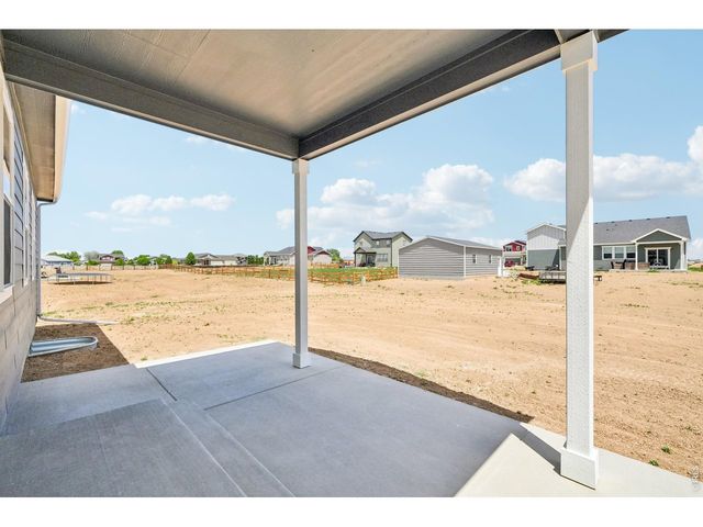 230 Buckboard Dr, Hudson, CO 80642