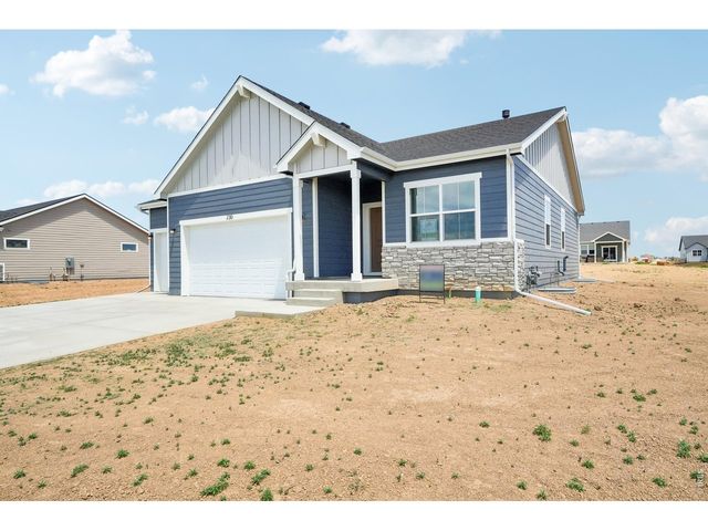 230 Buckboard Dr, Hudson, CO 80642