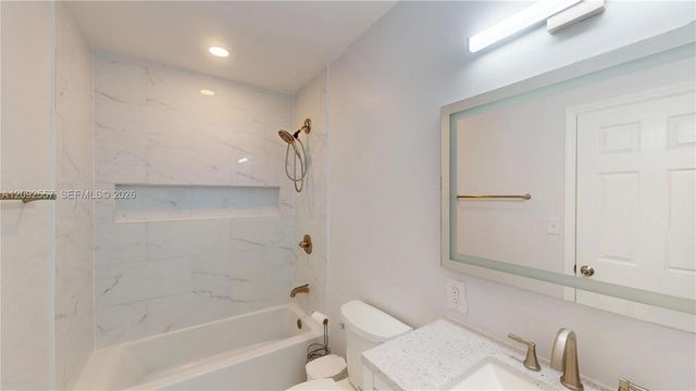 650 E Evanston Circle, Fort Lauderdale, FL 33312