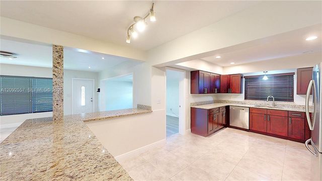 650 E Evanston Circle, Fort Lauderdale, FL 33312