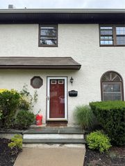 48 Somerset Drive, Suffern, NY 10901