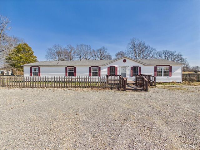 136 Shadow Rock Lake Road, Poplar Bluff, MO 63901