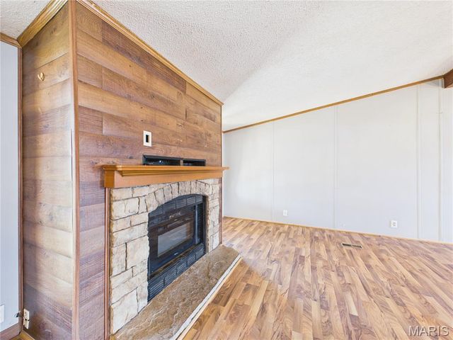 136 Shadow Rock Lake Road, Poplar Bluff, MO 63901