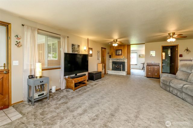 45223 284th Avenue SE, Enumclaw, WA 98022