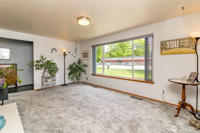 45223 284th Avenue SE, Enumclaw, WA 98022
