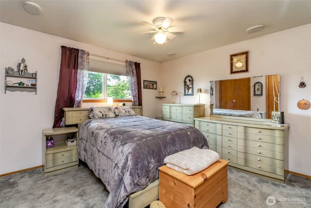 45223 284th Avenue SE, Enumclaw, WA 98022