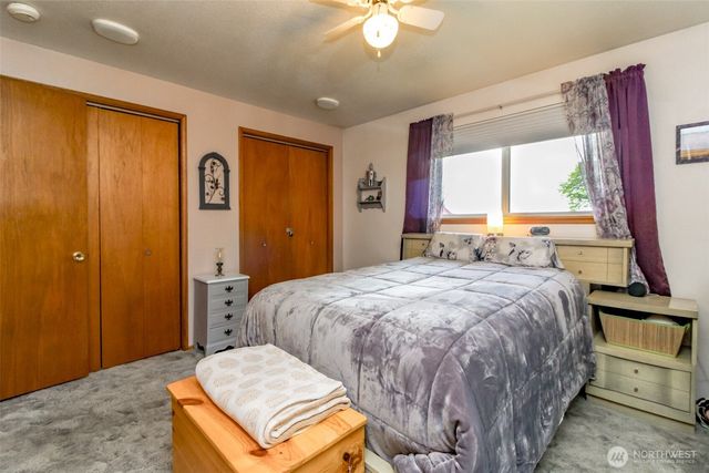 45223 284th Avenue SE, Enumclaw, WA 98022