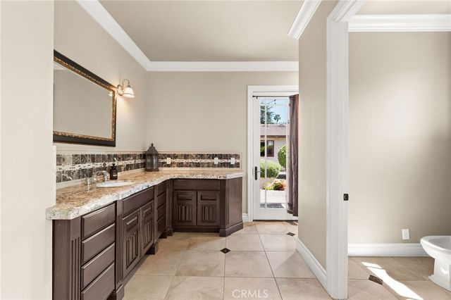 1688 Dwight, Redlands, CA 92373